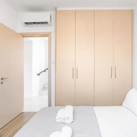 Seabreeze Chloe By Ezoria Villa Protaras