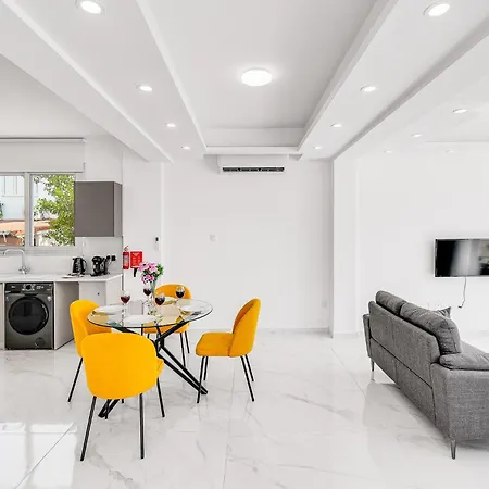 Seabreeze Chloe By Ezoria Villa