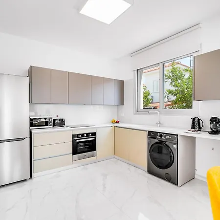 Seabreeze Chloe By Ezoria Villa Protaras