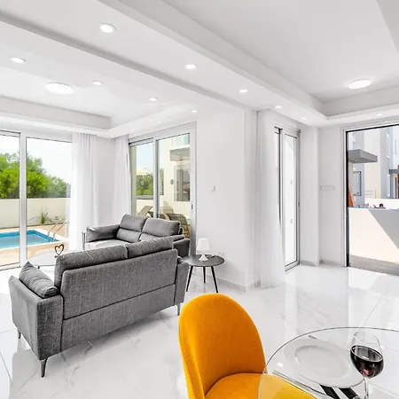 Villa Seabreeze Chloe By Ezoria