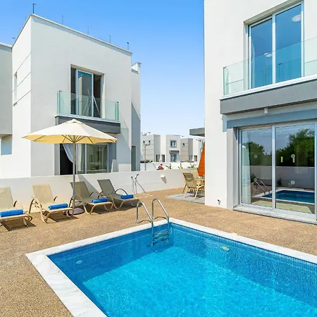 Villa Harmony By Ezoria Villas *